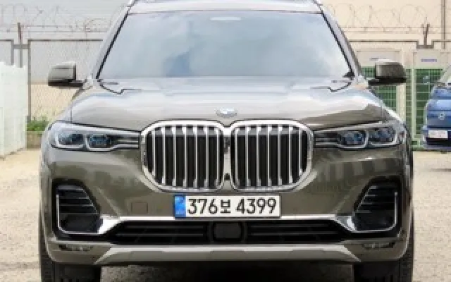 수원중고자동차매매가격 X7 (G07) xDrive 40i 디자인 퓨어 엑셀런스 6인승 매물 사진 8 - 2022/06 26,911km